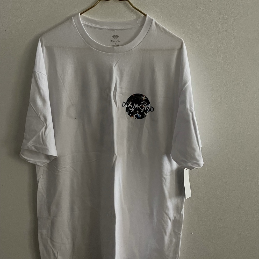 2 hoodies, 2 T-shirts diamond supply